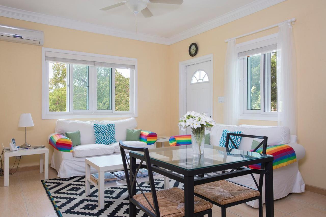 Sir Charles Guest House Palmetto Point Εξωτερικό φωτογραφία
