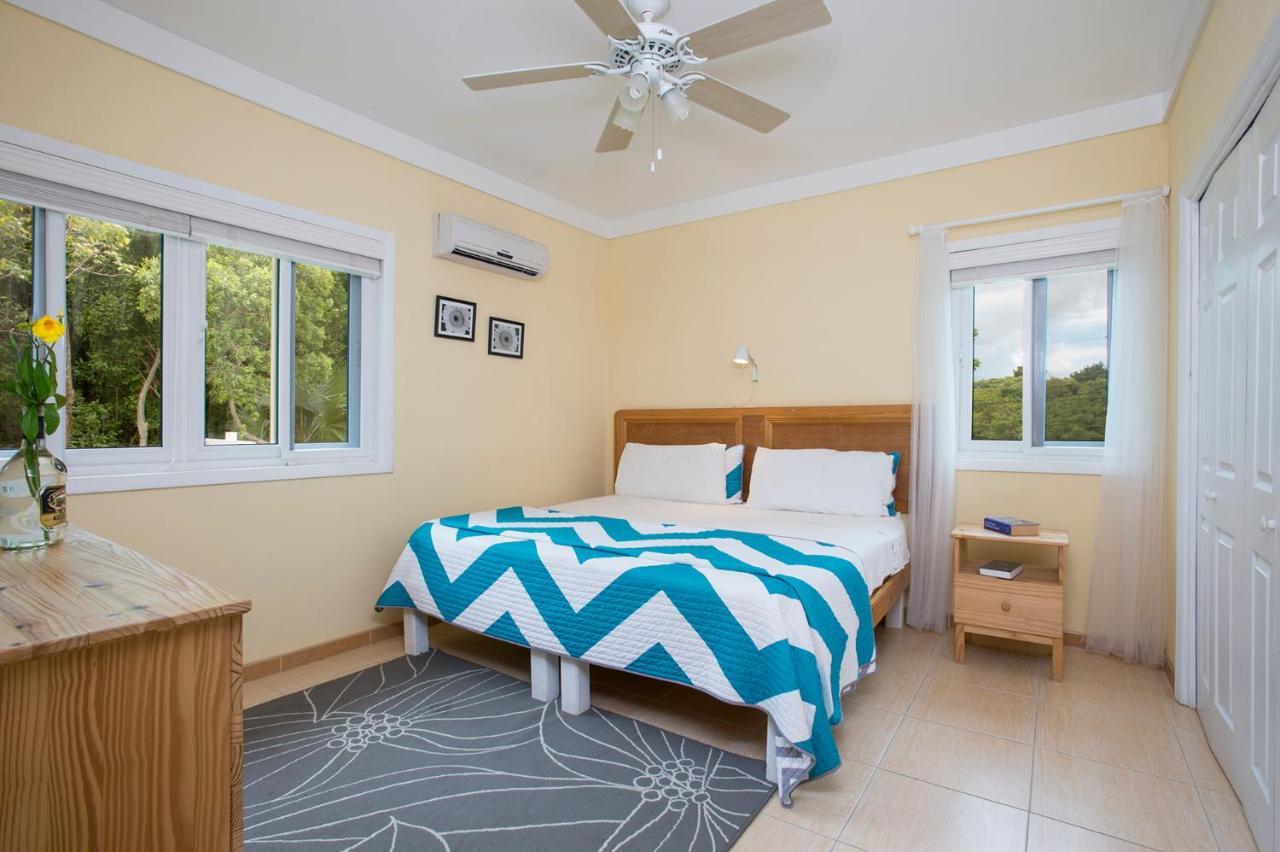 Sir Charles Guest House Palmetto Point Εξωτερικό φωτογραφία