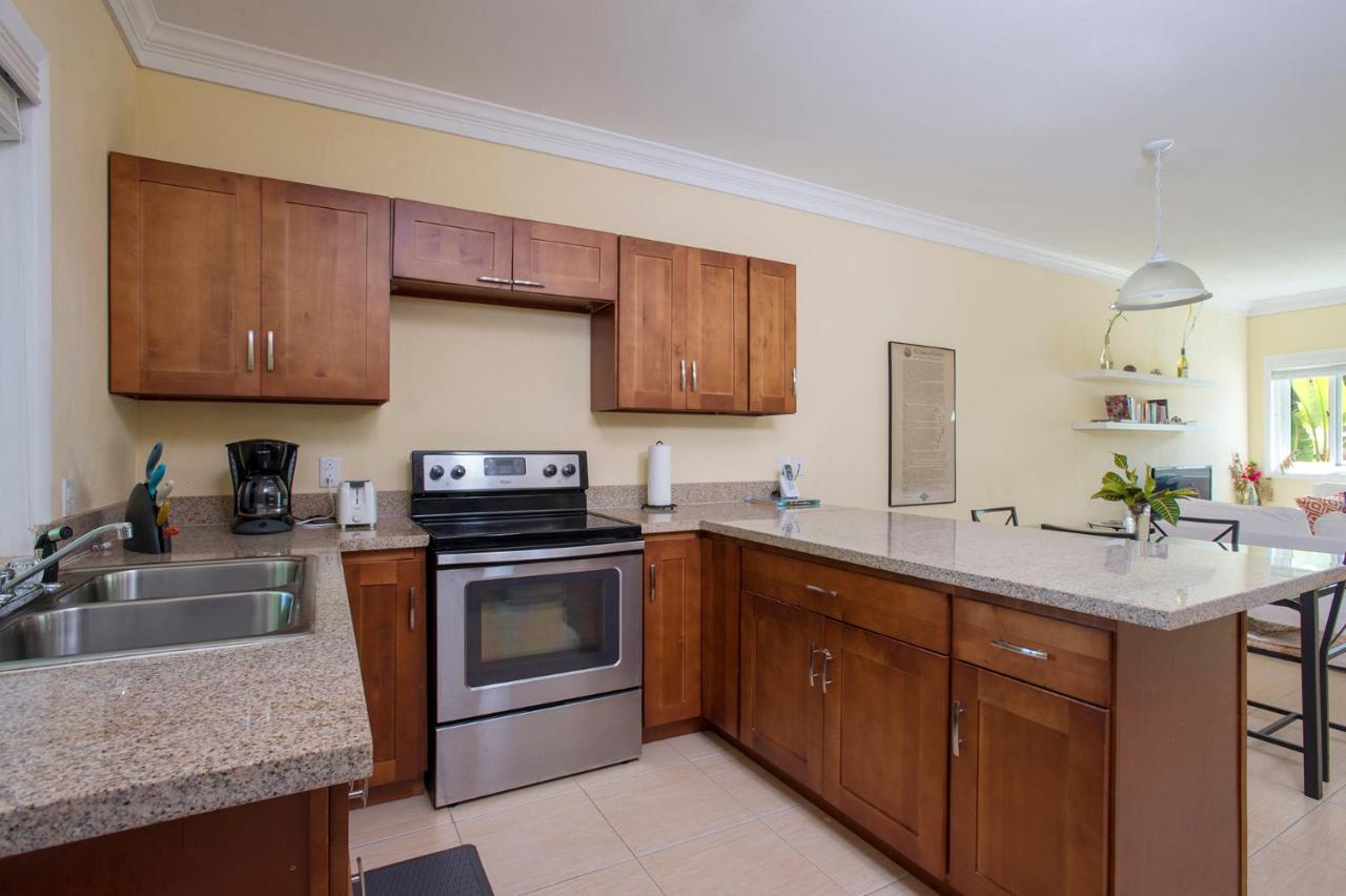 Sir Charles Guest House Palmetto Point Εξωτερικό φωτογραφία