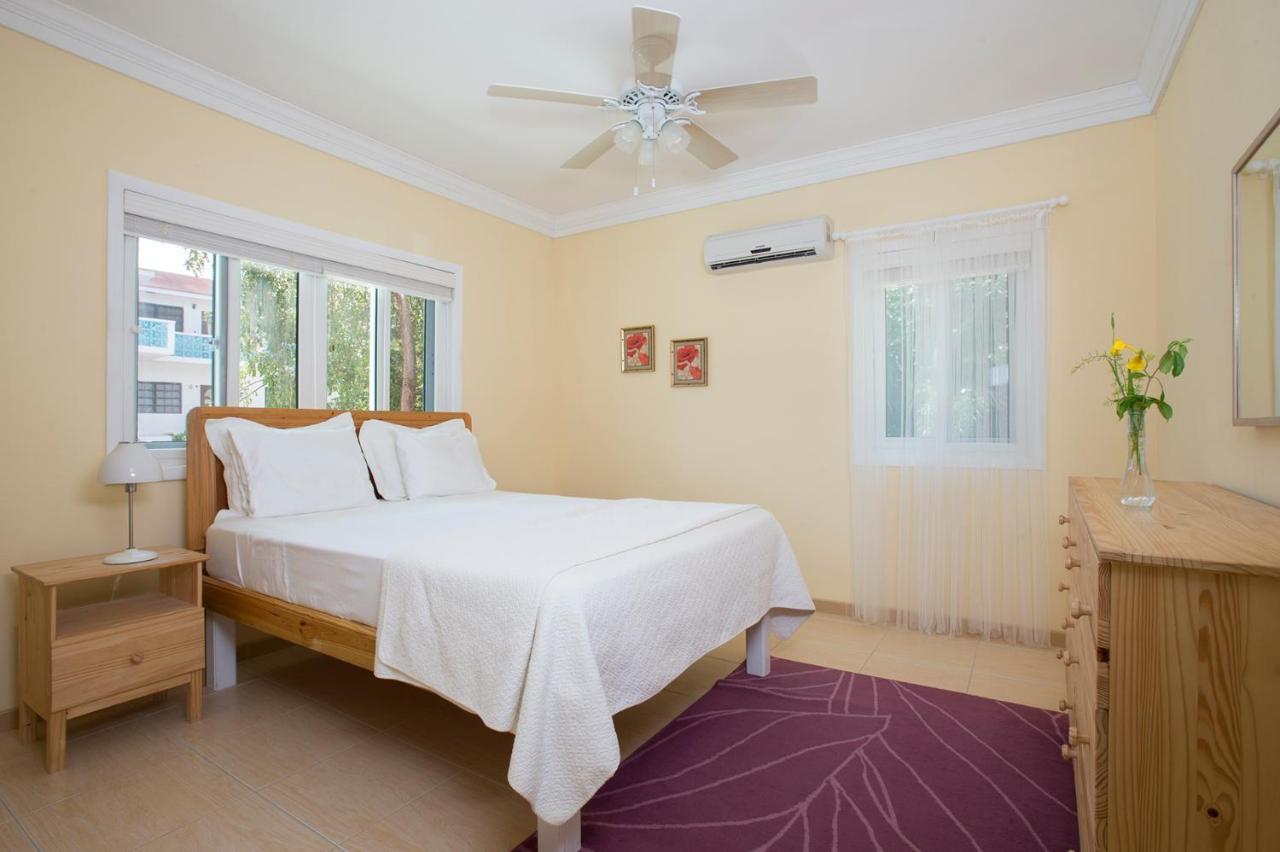 Sir Charles Guest House Palmetto Point Εξωτερικό φωτογραφία