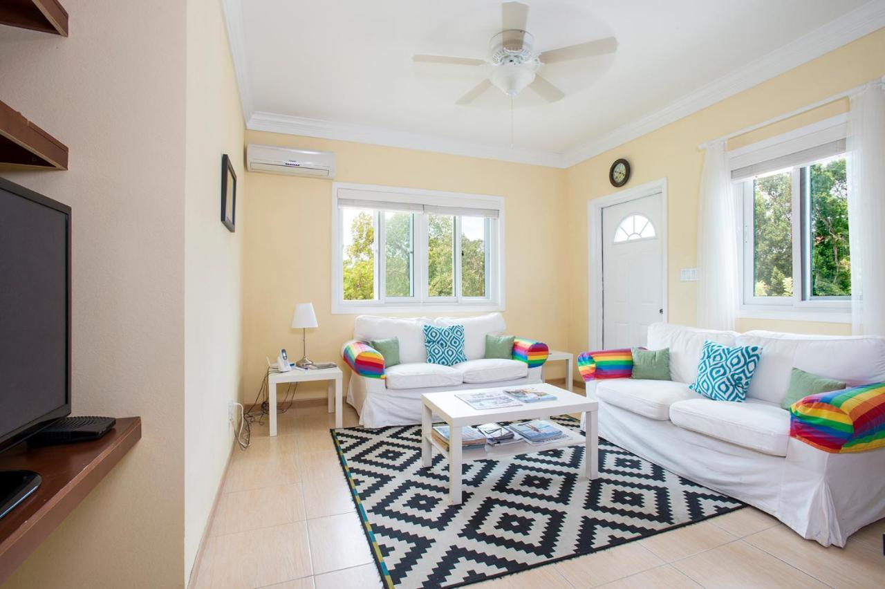 Sir Charles Guest House Palmetto Point Εξωτερικό φωτογραφία